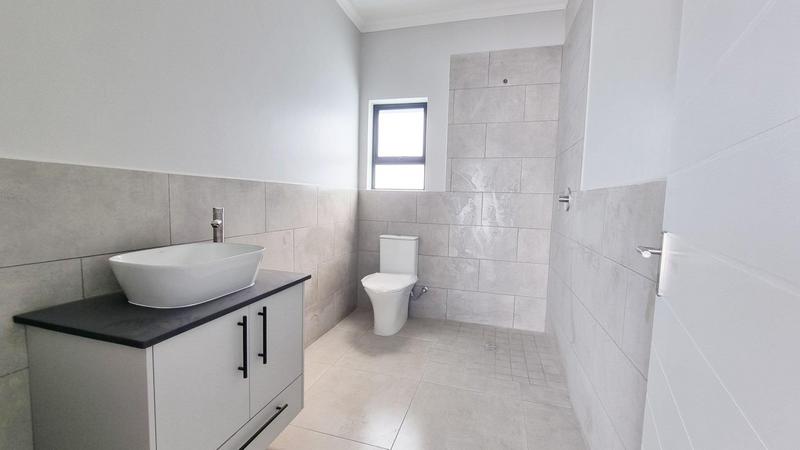 3 Bedroom Property for Sale in Shelley Point Western Cape